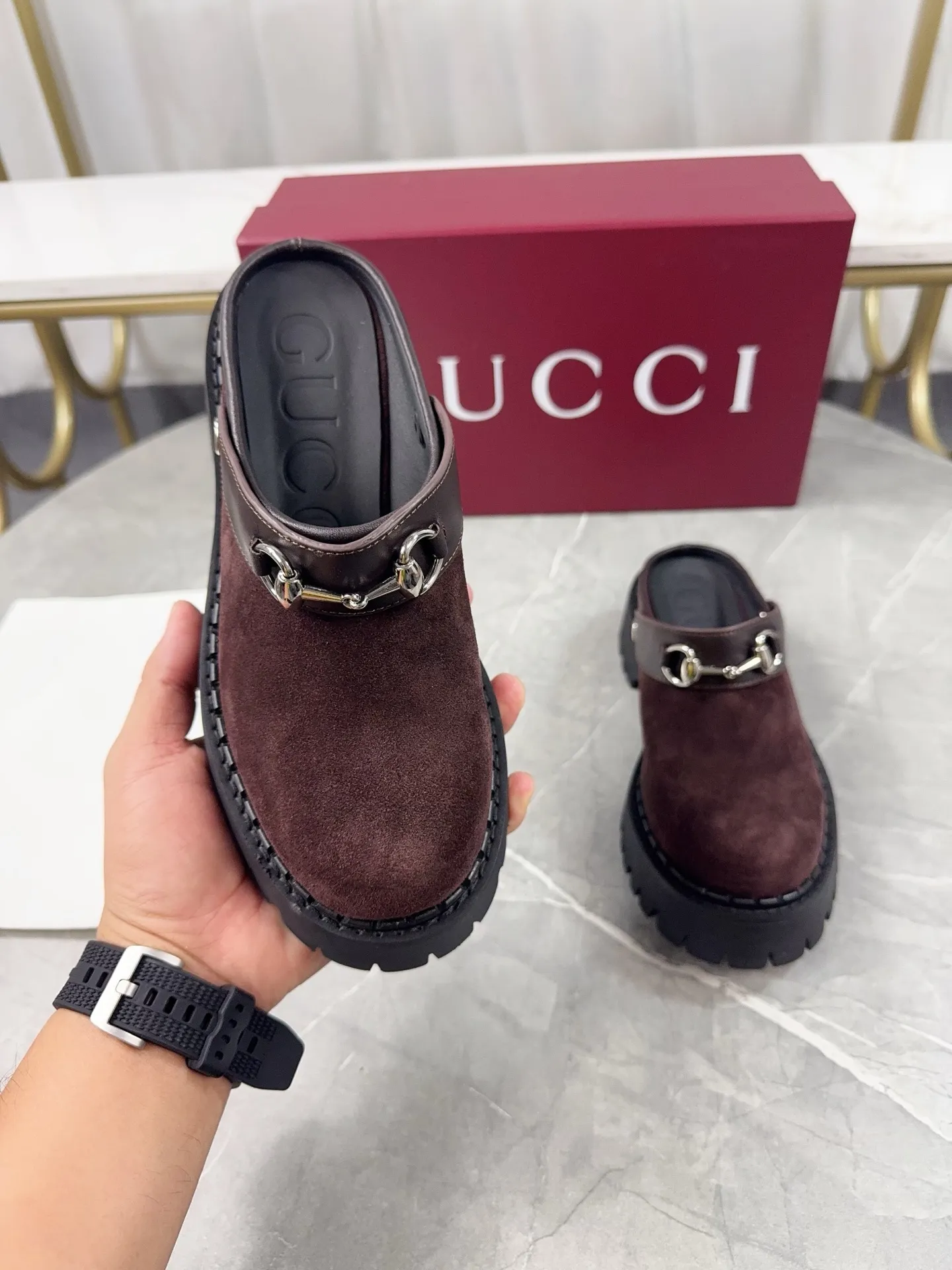 p500🐮🐮Gucci2024 new model, double GG groove thick-soled Loaf platform shoes. The original version is made 1:1. Super beautiful quality, classic model at the counter. ❶Upper: original frosted cowhide ❷Inner lining: water-dyed cowhide ❸Feet: water-dyed cowhide ❹Outsole: ultra-light original sole ❺thick sole heightening: 3.5cn ❻Packing: original packaging ❼Number: Women's 35-42 (41 42 customized, non-returnable) Men's model: 38-46 (45, 46 customized, non-returnable)